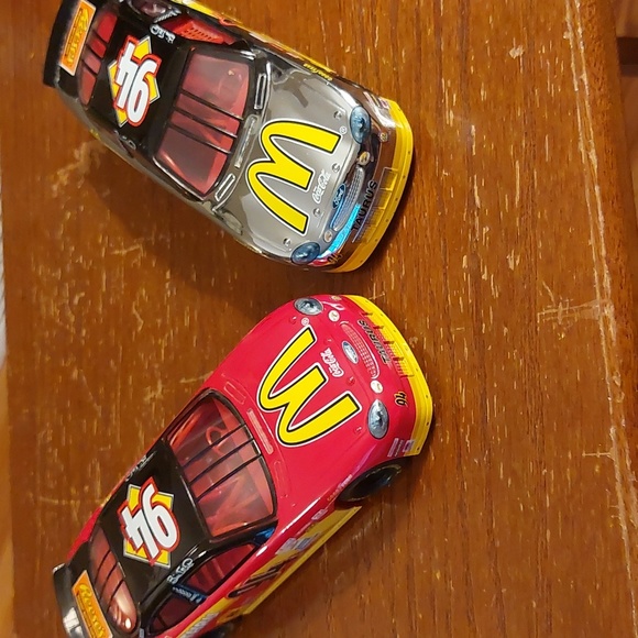 McDonalds Other - A set of 2(qty) McDonalds #94 1:24 die-cast Nascar Race cars
